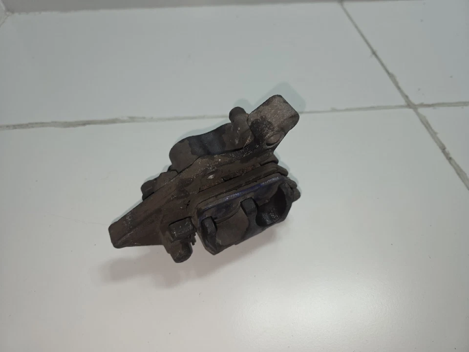 FRONT BRAKE CALIPER HONDA FORCE 125 NSS ABS 2019 (2017 - 2020) - Imagem 3 de 4