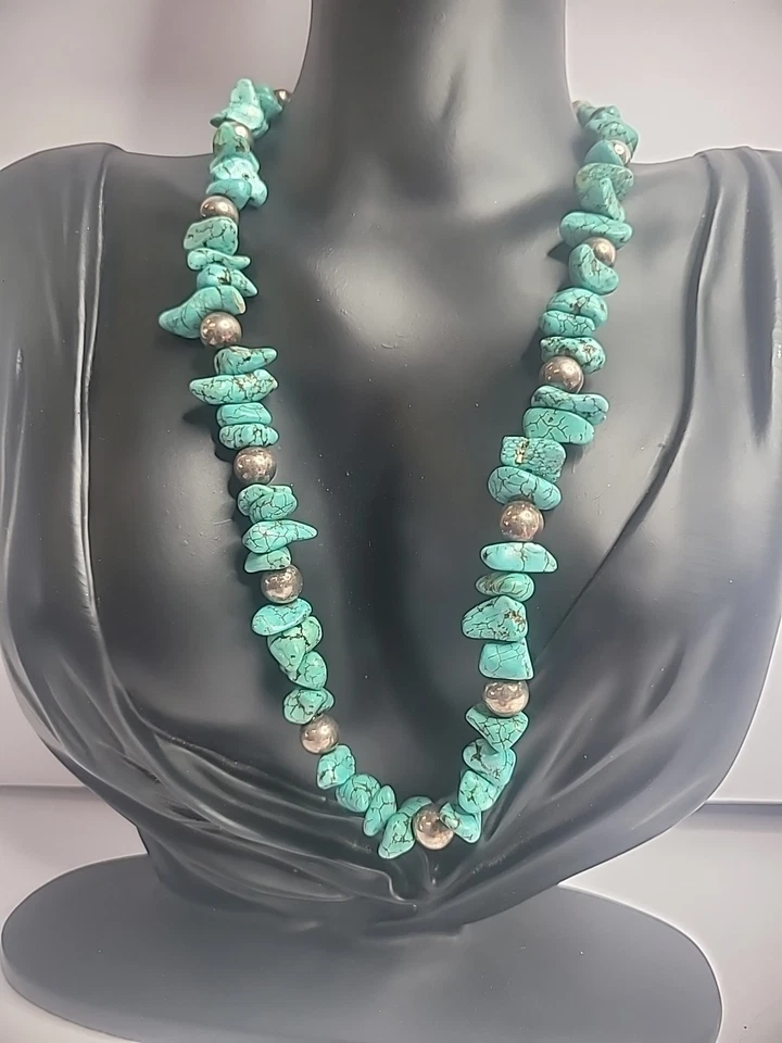 Collar vintage de cuentas de piedra turquesa Howlite Foto 4 de 4