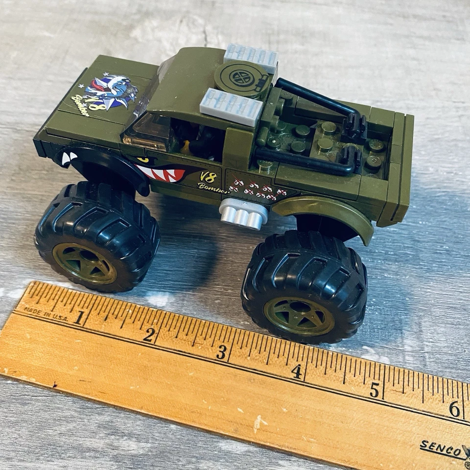 MEGA Hot Wheels Monster Truck Juguete de Construcción V8 Bombardero con 1 Figura Incompleta Foto 3 de 4