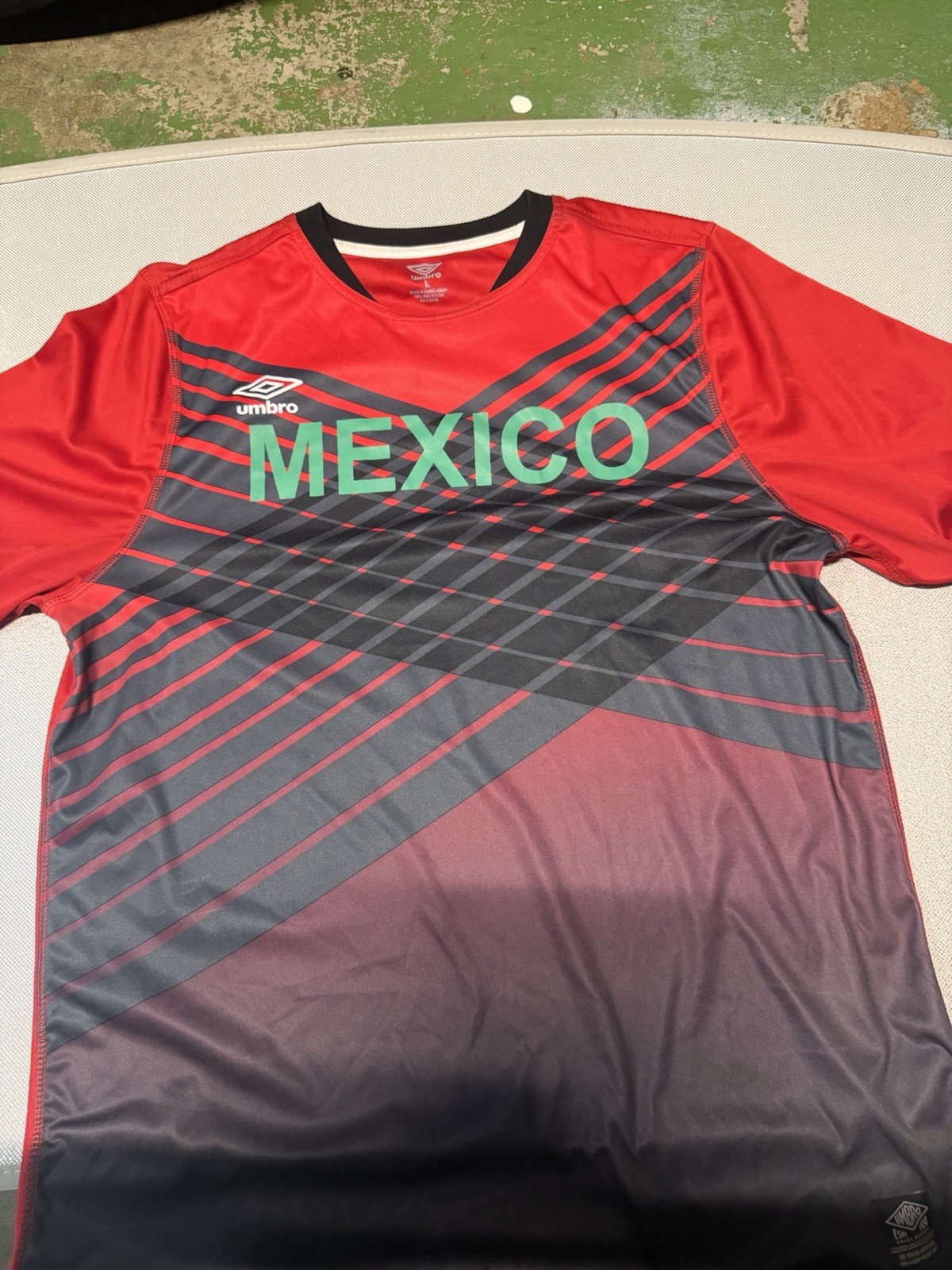 Umbro Mexico Soccer Jersey Men’s Large NWT/Jersey Selección México
