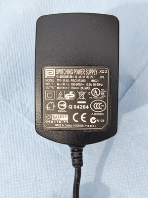 Original Steckernetzteil Phihong PSC11R-050 Schaltnetzteil 5V2A