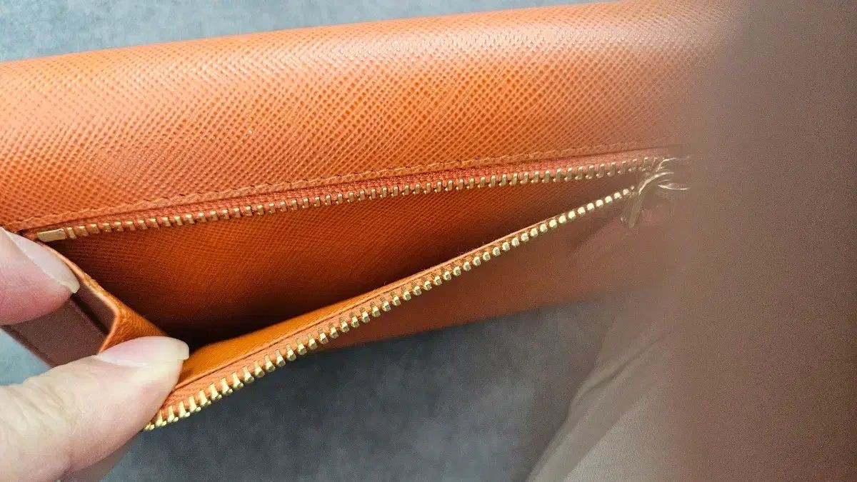 PRADA Saffiano Leather Bifold Wallet Orange Gold Logo Lettering Compact Purse thumbnail 22