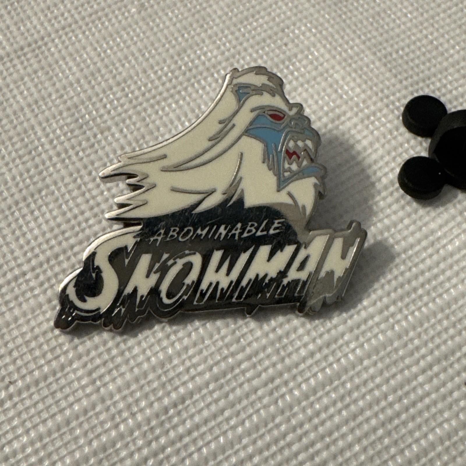 2018 Disney Abominable Snowman Matterhorn Fantasyland Football Mystery Pin