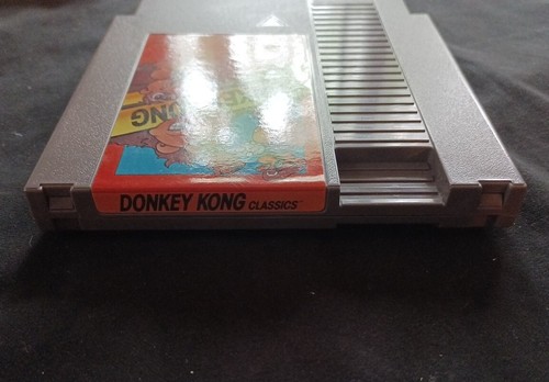 Donkey Kong Classics Nintendo NES CIB Complete, Damaged Box - Picture 12 of 15
