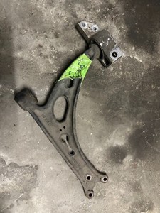 *22 L22 389 VW EOS Querlenker links vorne 1K0407153G