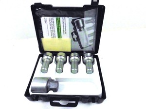 Секретки skoda 000071597c
