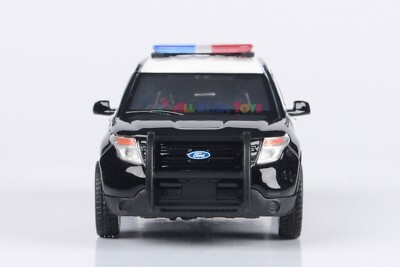 ミニカー motormax ford explorer 2015 lapd 1/24 Amazon.com: Motormax 2015 Ford Police Interceptor Utility