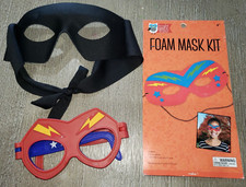 3 pc BOYS PRETEND PLAY LOT BATMAN EYE MASK CRAFT KIT REVERSIBLE GLASSES HEROES