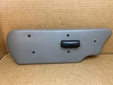 03-06 Silverado Tahoe Driver Left Seat Power Switch Assembly Bezel 88941670