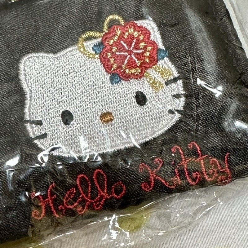 NIP! VTG 2000 Sanrio Hello Kitty Cosmetic Pouch Clutch Floral Asian Motif Y2K