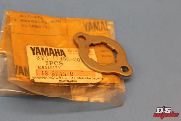 NOS Yamaha OEM Transmission Sprocket Holder 80-82 SR250 86 SRX600