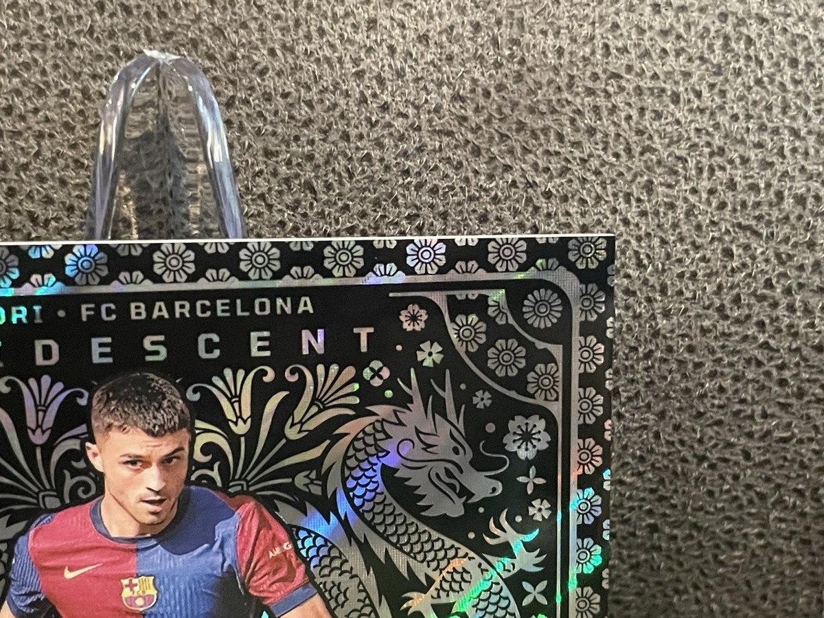 🔥Pedri 2024-25 Panini Obsidian Iridescent SSP Case Hit
