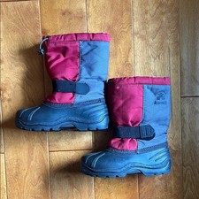 Kamik Burgundy Black Waterproof Snow Boots Size 2 Outdoors Rugged