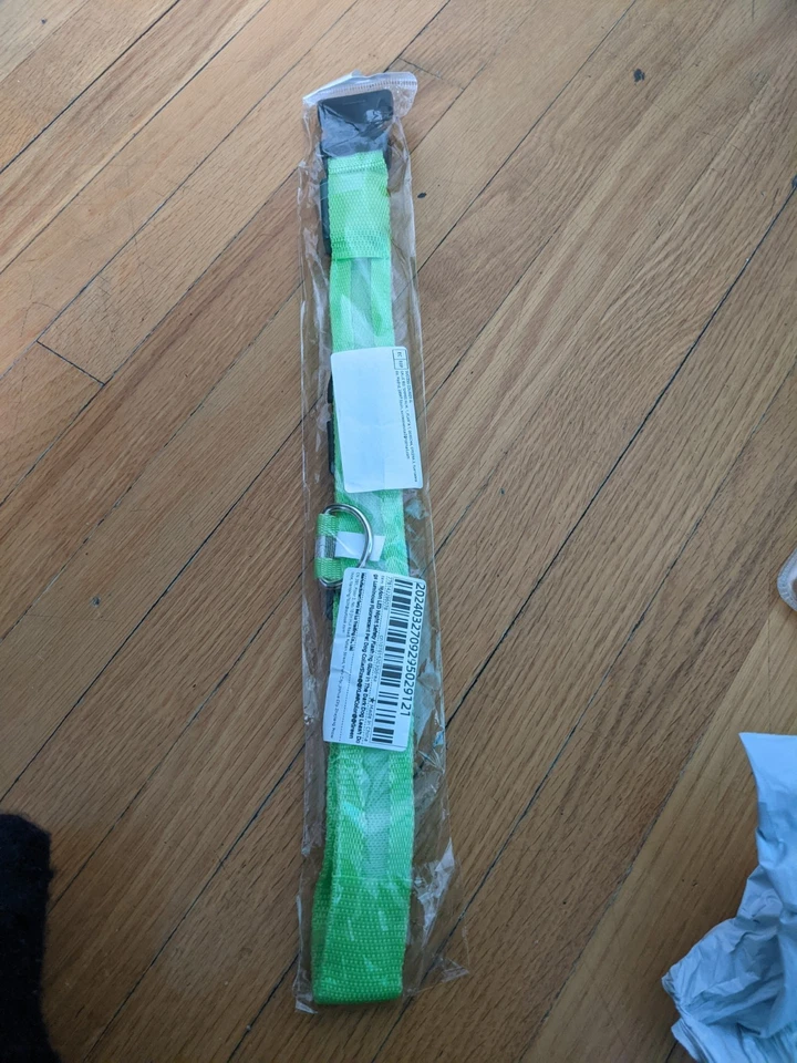 XL Dog Collar Nylon LED Night Safety Flashing Glow In The Dark Pet Dog Leash - Image 4 of 4