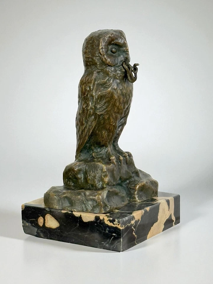 PORTE MONTRE EN BRONZE SIGNÉ H.RISCH REPRESENTANT UNE CHOUETTE ET SON SERPENT - Photo 3/4