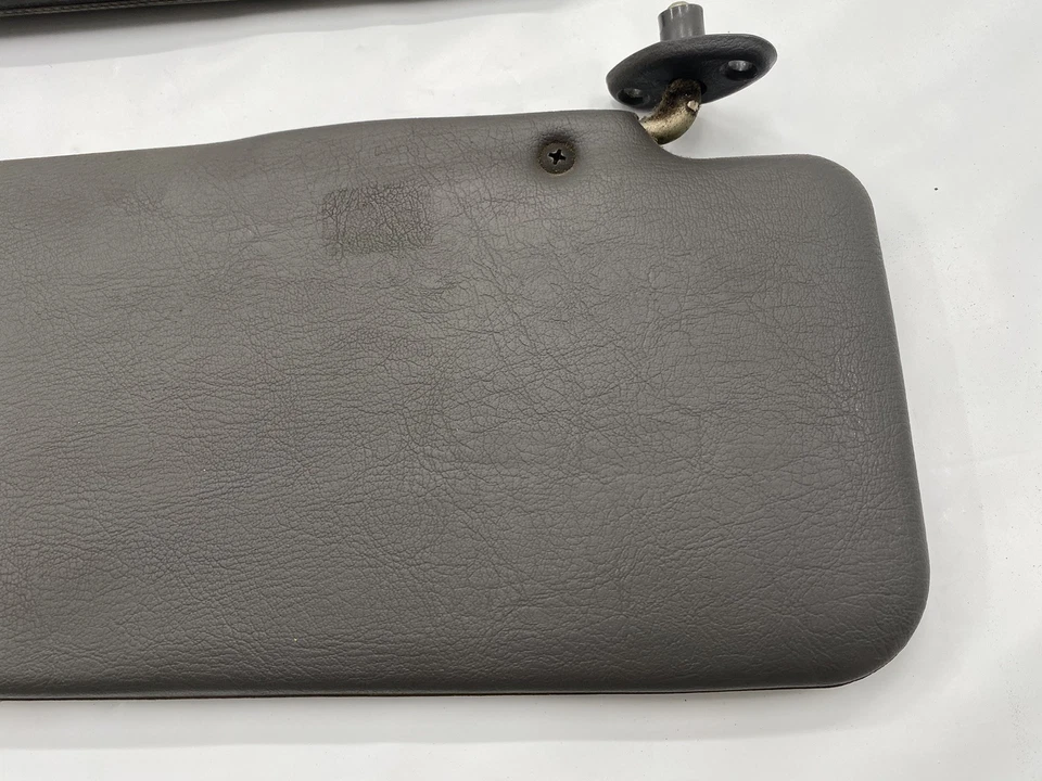 Parasol para camión Mazda B2200 B2600 B2600i 1986-1993 conductor pasajero fabricante de equipos originales Foto 4 de 4