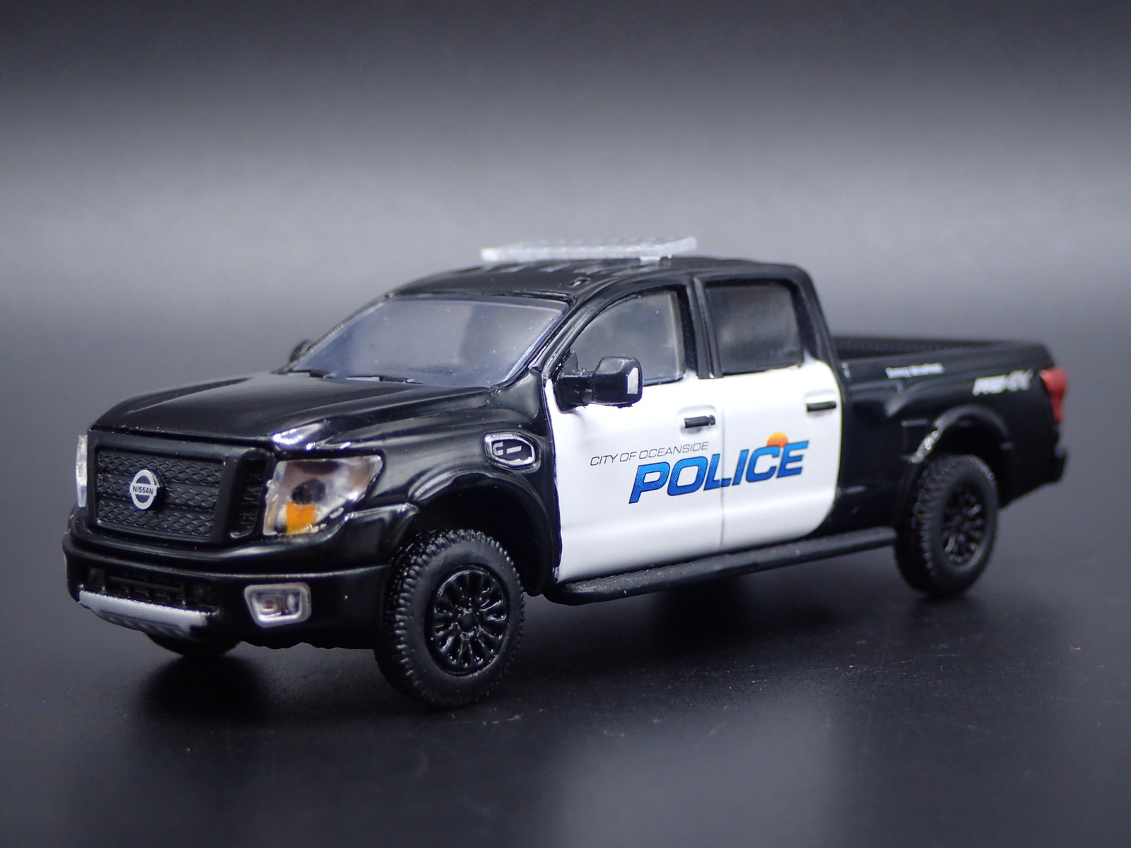 2018 NISSAN TITAN XD PRO4X TRUCK OCEANSIDE, CA 164 SCALE DIECAST