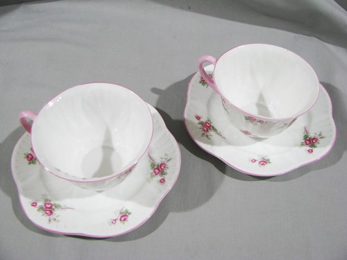2 SHELLEY BRIDAL ROSE, OLEANDER CUPS & SAUCERS - Picture 3 of 6