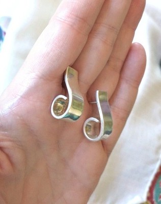 Zina Modernist Curled Semi Hoop Earrings 14g Sterling Silver 1'' x 3/8'' 