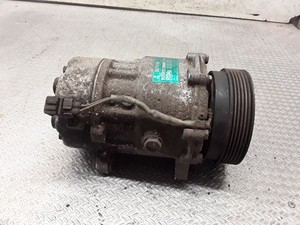 Volkswagen Golf IV 1999 Klimakompressor Pumpe 1J0820803A Benzin 74kW DEV526870