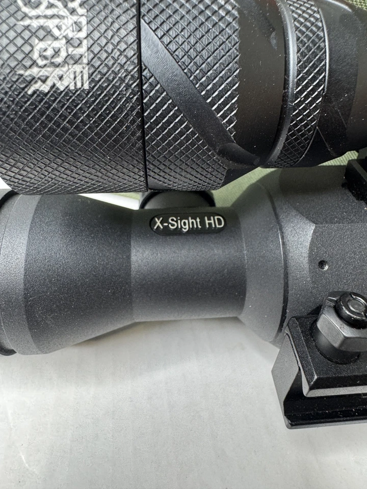 ATN X-Sight II 智能高清光学 3-14x 瞄准镜 带包 & 郊狼收割器 红外 手电筒 工作 — 第 4/4 张图片