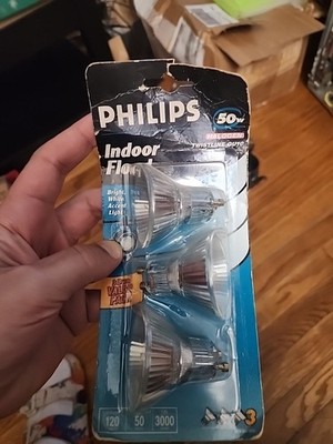 PHILIPS Indoor Flood 50-Watt MR16 GU10 Base 120-Volt Light Bulb 3-Pack