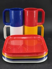 8 VTG AmPro Stackable Plates Mugs Set  Picnic 4 Plates 4 Cups