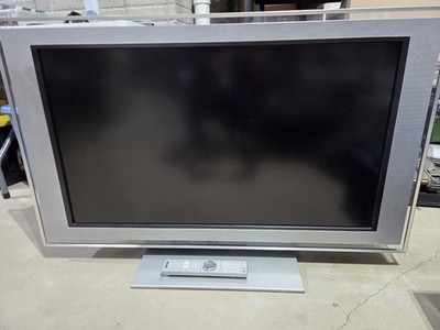 Vintage TV Sony Bravia Engine Pro XBR Model kdl-40xbr2