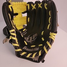 Franklin Youth Baseball Glove. 9  24850. Ready to play Pre-owned