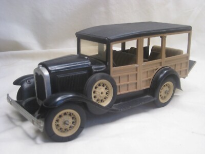 vintage Hubley Toys USA 854-5K die cast Ford panel truck toy vehicle  *NOTE
