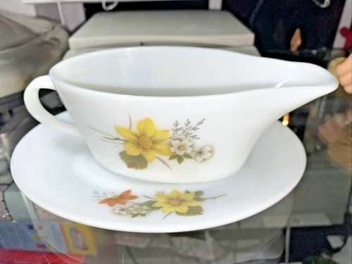 VTG  Milk Glass "FLORAL Gravy Boat Dish & Plate Made in England bc