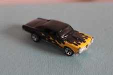 Hot Wheels 3.3” 67’ PONTIAC GTO Diecast Toy CAR Mattel Black & Yellow Flames