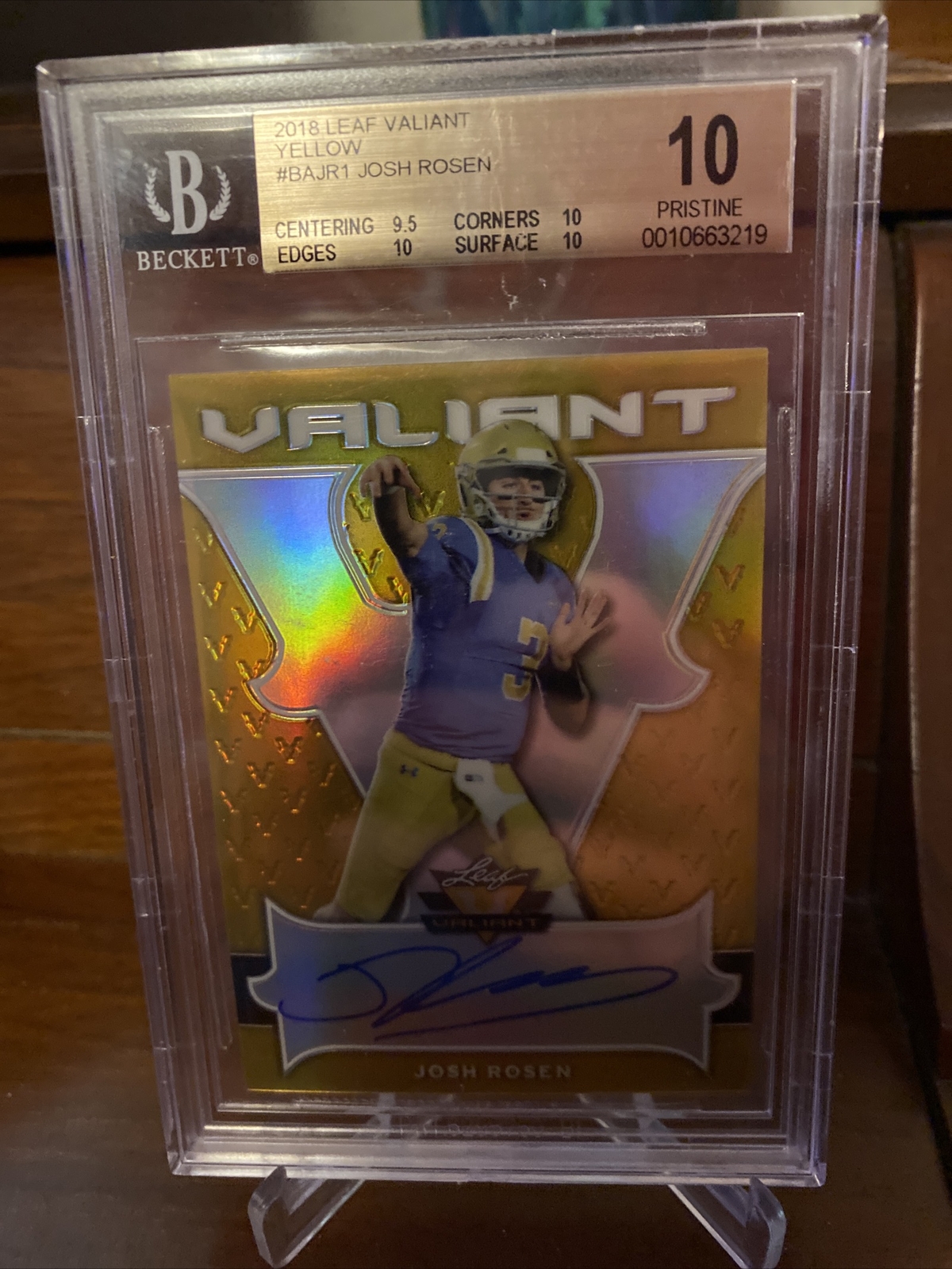 Josh Rosen Leaf Valiant Autographs #JR1 Yellow