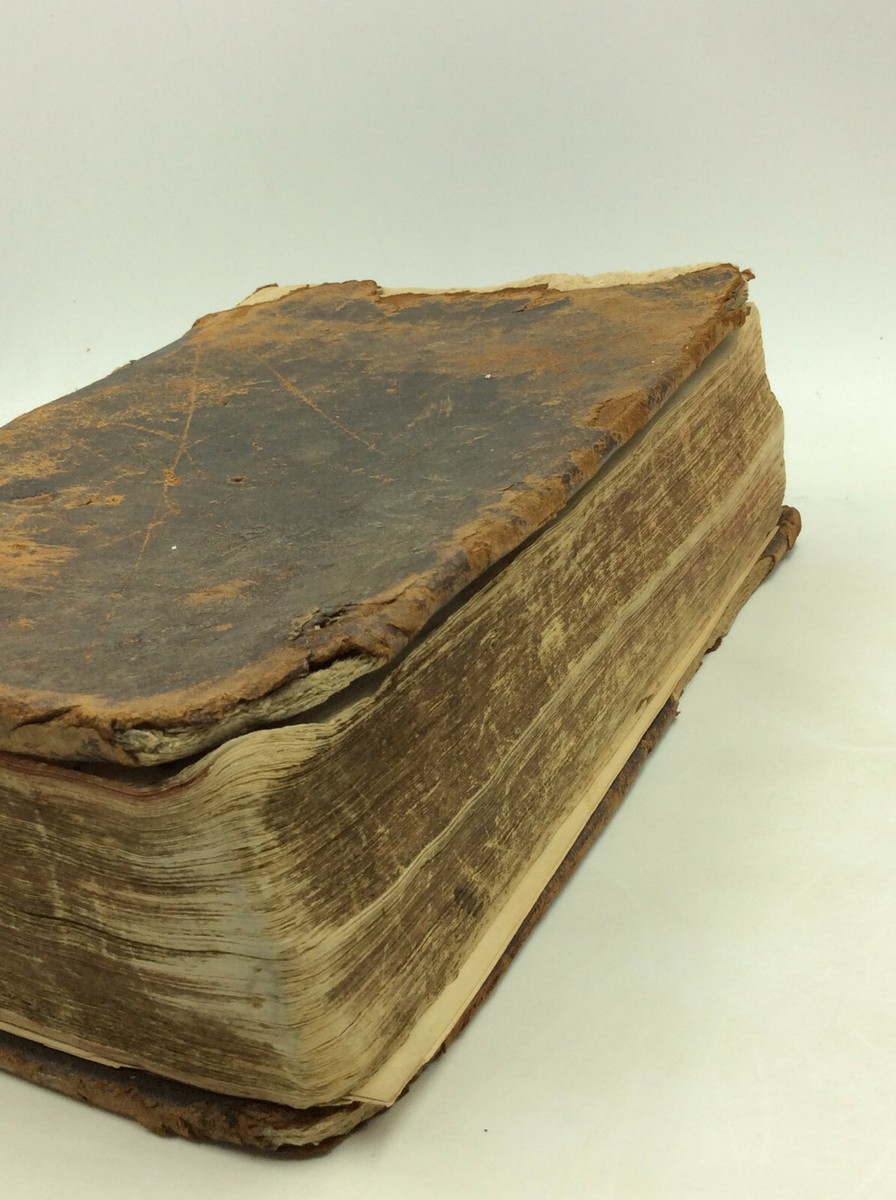 BIBLIA SACRA VULGATAE EDITIONIS - Vulgate Bible in Latin BIBLIA SACRA VULGATAE EDITIONIS - Vulgate Bible in Latin
