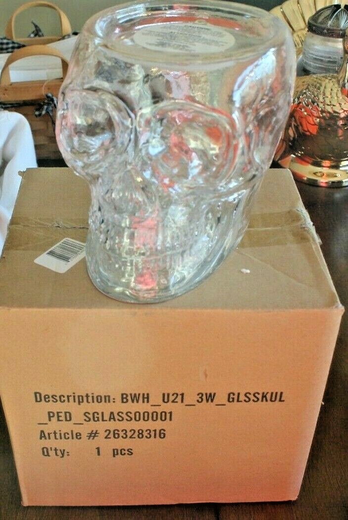 2021 Bath and Body Works Halloween LightUp Skeleton Pedestal Jar