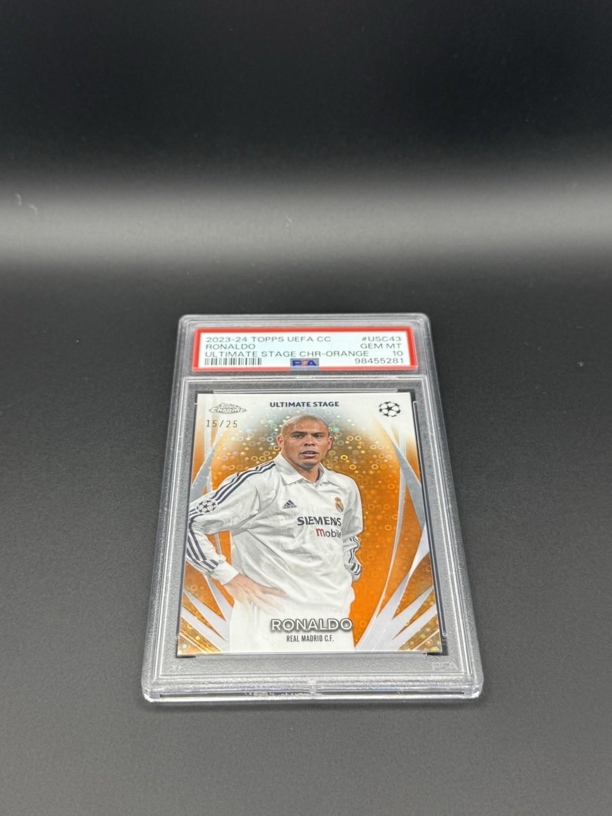 Topps 2023-24 UEFA Club Competitions Ronaldo Ultimate Stage Orange /25 PSA 10 view 3