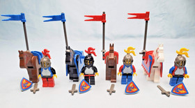 LEGO: Black Monarch's Castle (6085) Complete with 12 Minifigures & 1 minor sub