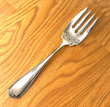 ANCIENNE fourchette à viande CONCORD 1910 assiette argenterie Wm Rogers 8-1/4"