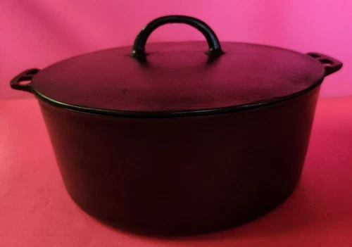 Pre Griswold  ERIE No. 10  Flat Top Dutch Oven With Lid  835/839  FULLY RESTORED