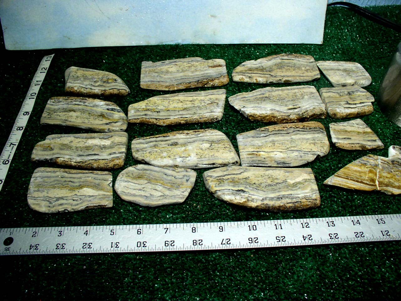 Foto 1 di 4