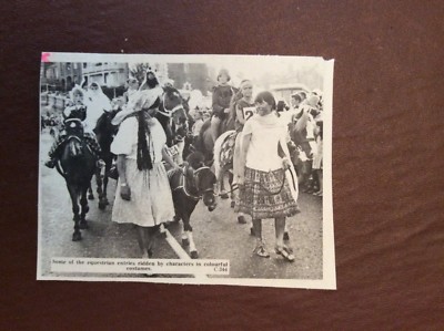 q2-a Ephemera 1966 Bild Thanet Karneval Reiter Eintritte Kostüme 
