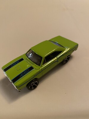 HOTWHEELS LIME GREEN '70 PLYMOUTH ROAD RUNNER - MADE IN MALAYSIA