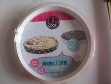 Beau petit lot de moules a patisserie en papier - neuf