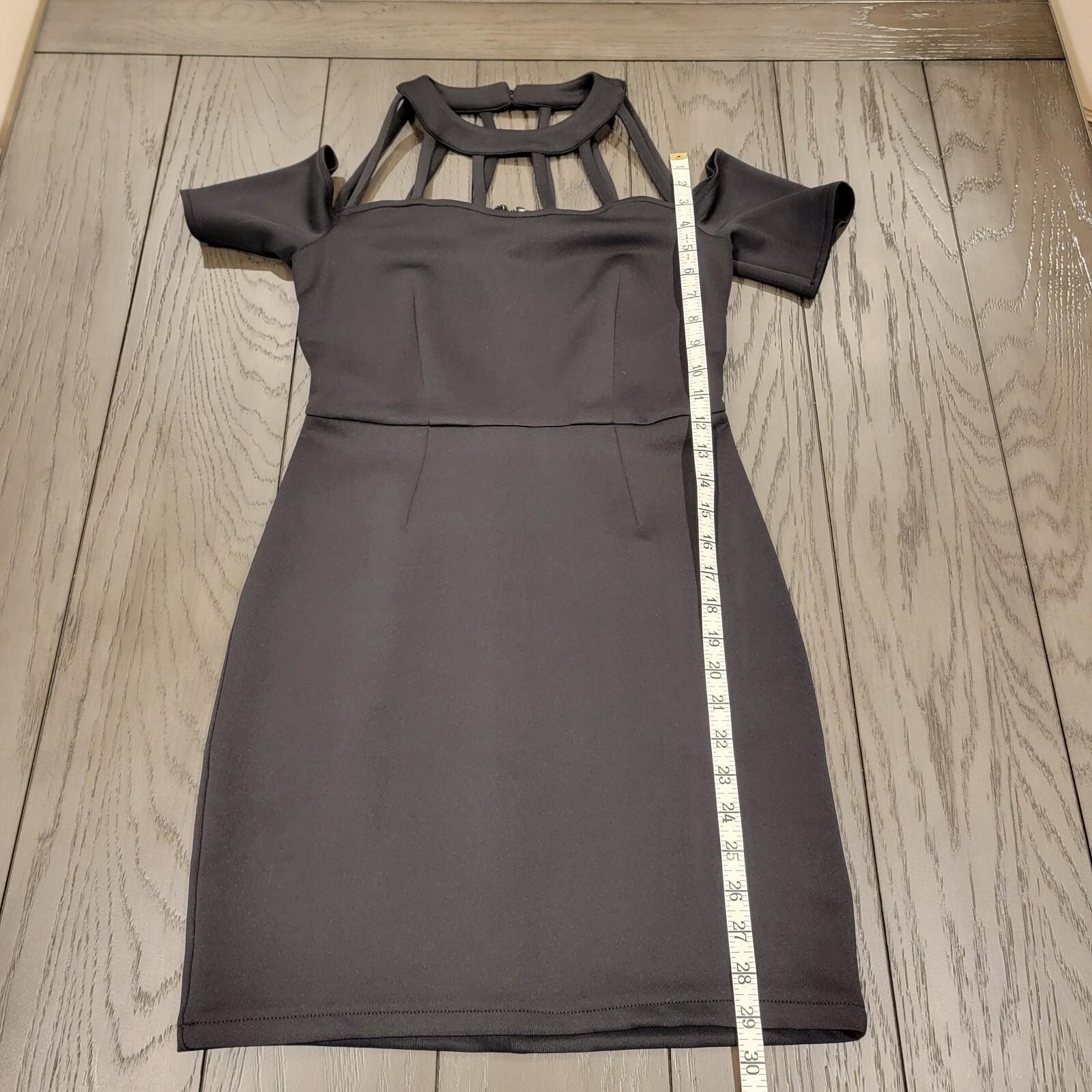 Bold Elements Black Cut Out Exposed Shoulder Stre… - image 11