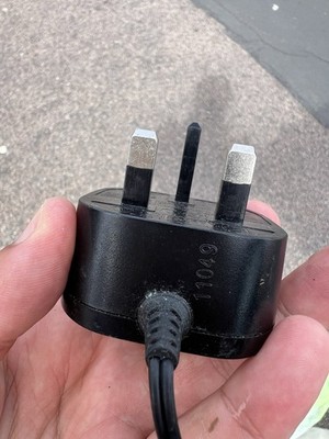 Philips Ladegerät Modell SSW-1920UK-2 Schaltnetzteil, wie Fotos gezeigt