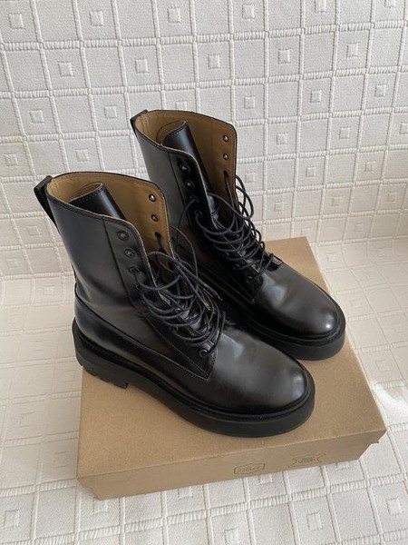 Women & Other Stories Boots Black