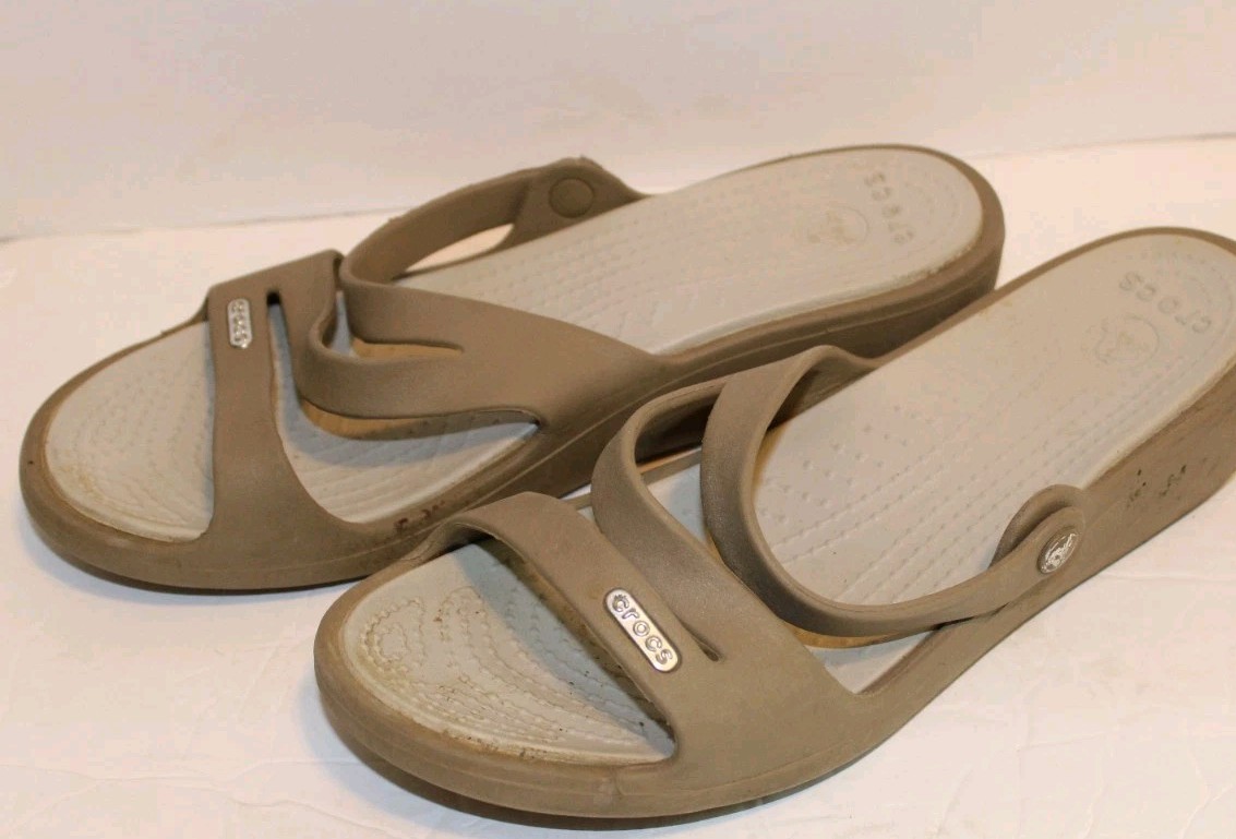 Crocs Patricia Womens Size 8 Brown Gray Wedge Slide Sandals Strappy Comfort 10386-image