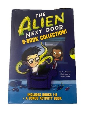 The Alien Next Door  8 Book Box Set + Bonus Activity Book  A.I. Newton VG Series