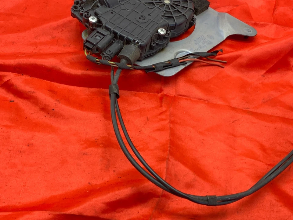 06-10 宝马 E63 E64 M6 左前驱动门执行器闩锁软关闭原始设备制造商✅ — 第 3/4 张图片