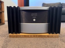 Mark Levinson 334 stereo power amplifier
